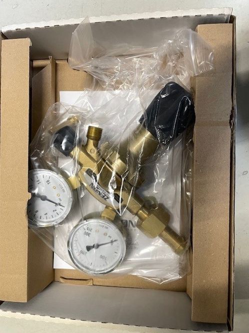 Hovedbilde CO2 Flaskeregulator 0-10bar. ink. slangesokkel ...